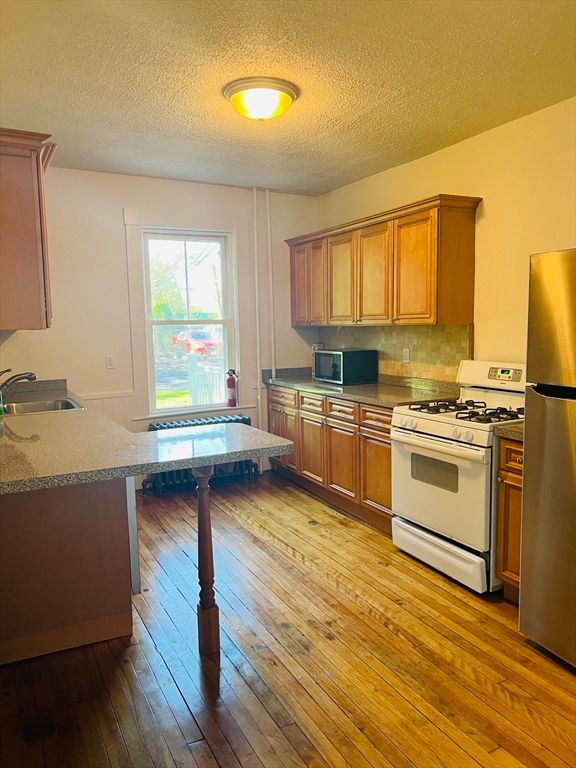 Interior, Kitchen, Wood Texture Flooring