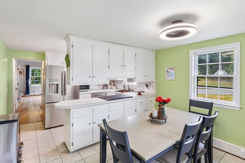 Dining room, Interior, Kitchen