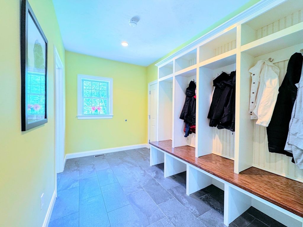 Interior, Recessed Lighting, Walk-in Closets
