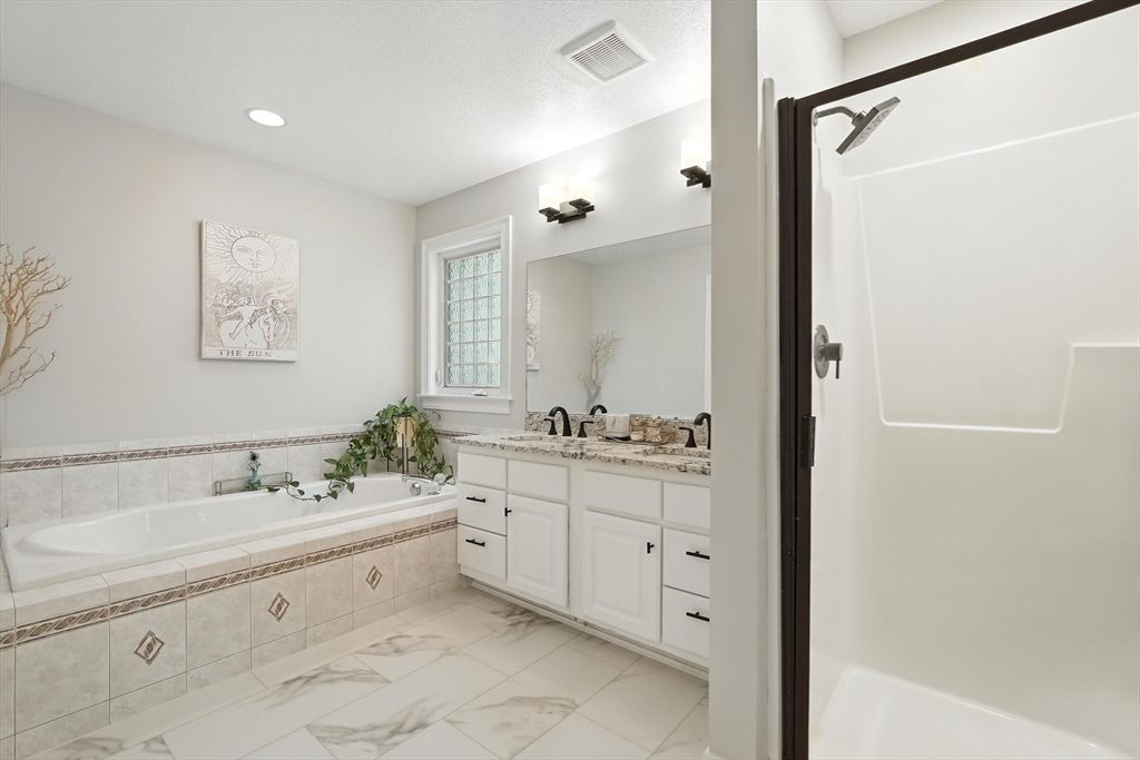 Bathroom, Dual Sink Vanities, Interior, Marble, Recessed Lighting
