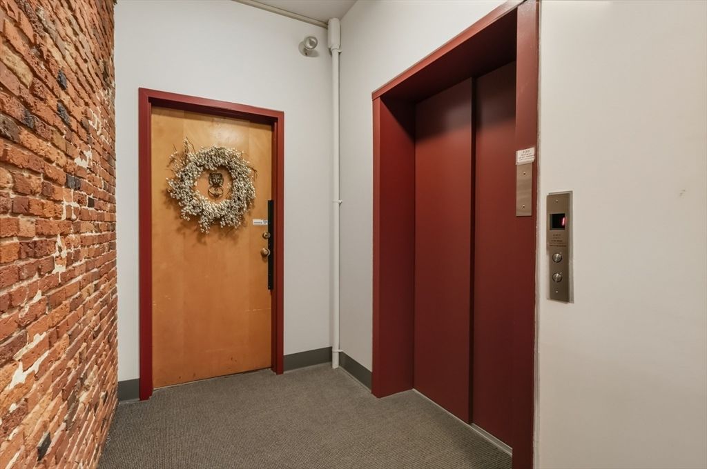 Elevator, Interior, Stone Walls
