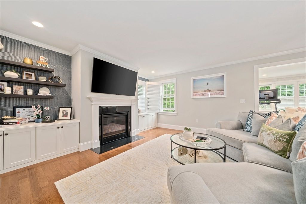 Fireplace, Interior, Living room, Recessed Lighting, Wood Texture Flooring