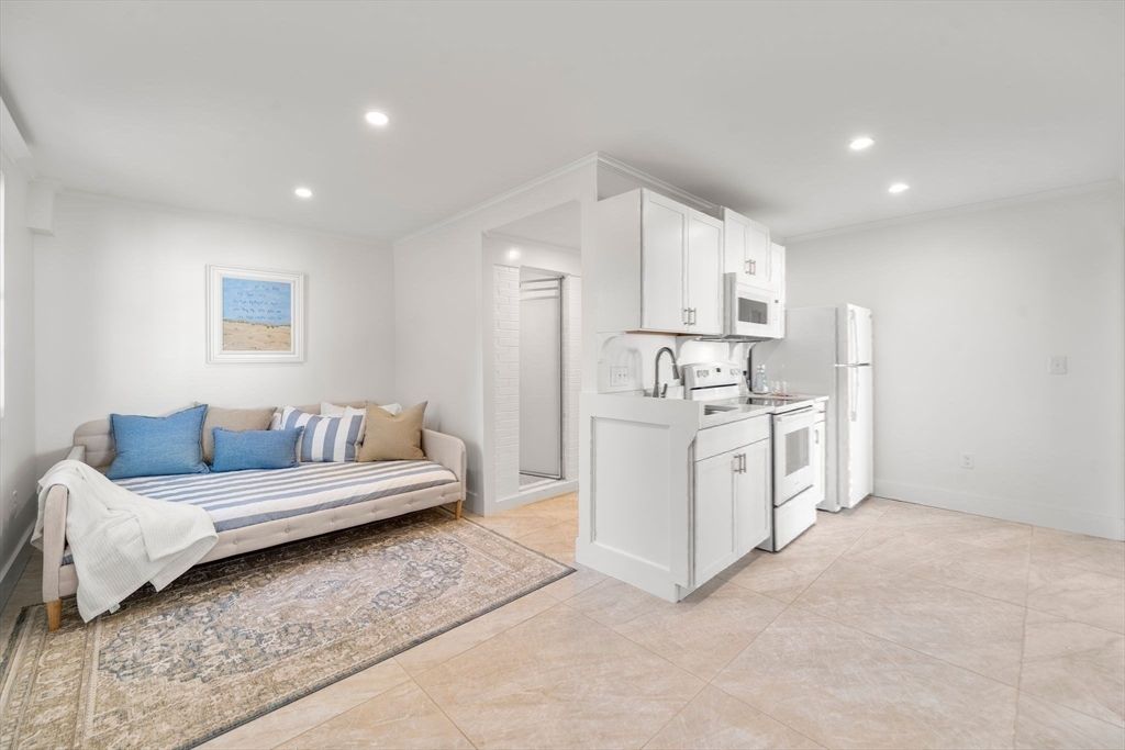 Bedroom, Interior, Kitchen, Recessed Lighting