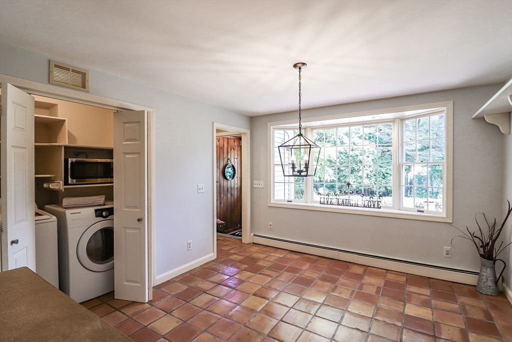 Interior, Pendant Lights, Utility Closets, Washer