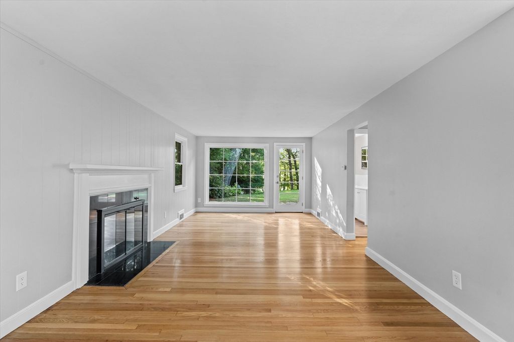 Empty room, Fireplace, Interior, Wood Texture Flooring