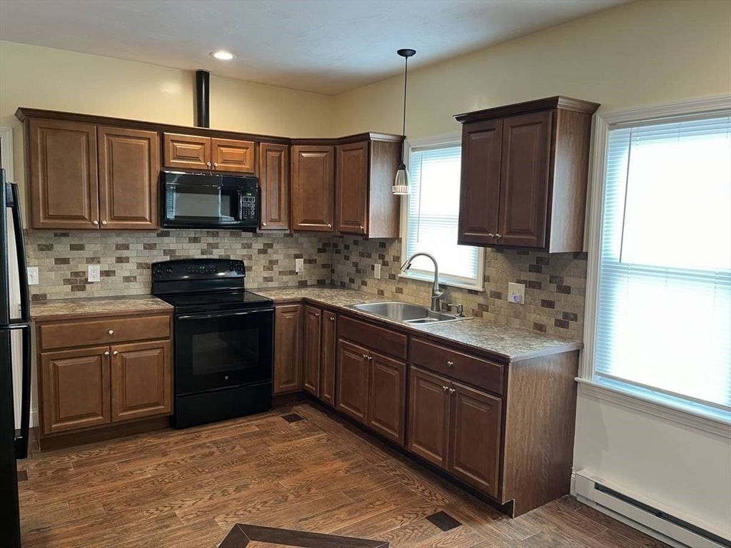 Interior, Kitchen, Pendant Lights, Recessed Lighting, Wood Texture Flooring