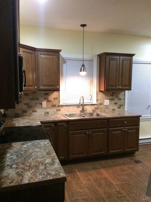 Interior, Kitchen, Pendant Lights, Wood Texture Flooring