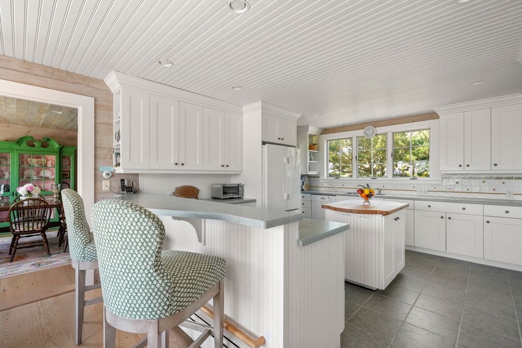 Dining room, Interior, Kitchen, Recessed Lighting