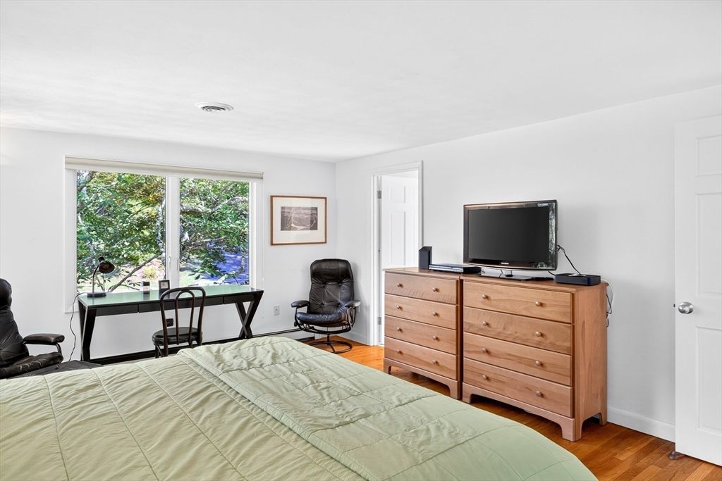 Bedroom, Home Office, Interior, Wood Texture Flooring