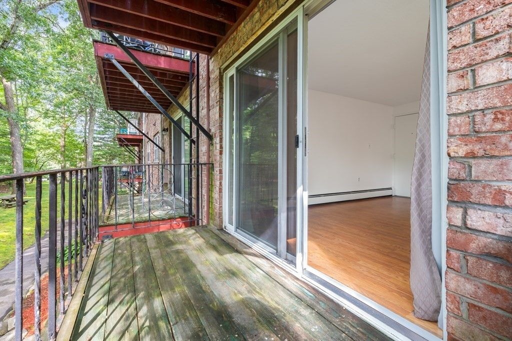 Exterior, Wood Texture Flooring