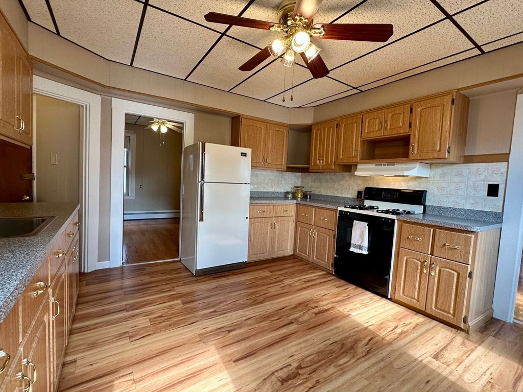 Interior, Kitchen, Wood Texture Flooring