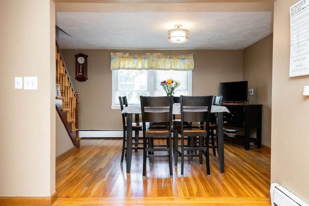Dining room, Interior, Wood Texture Flooring