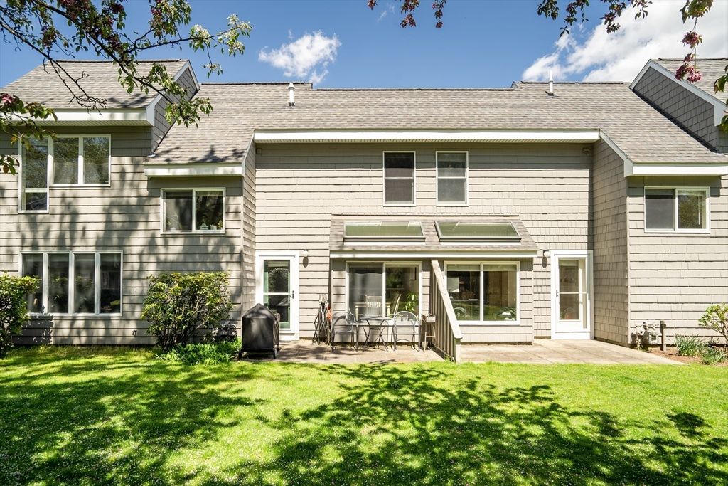 Exterior, Facade, Cape Cod