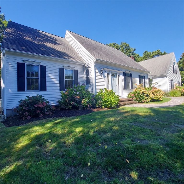 Backyard, Exterior, Facade, Cape Cod