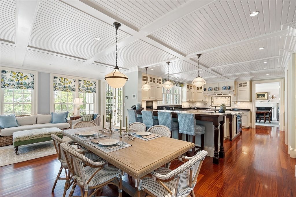 Dining room, Interior, Kitchen, Living room, Pendant Lights, Recessed Lighting, Stainless Steel Appliances, Wood Texture Flooring