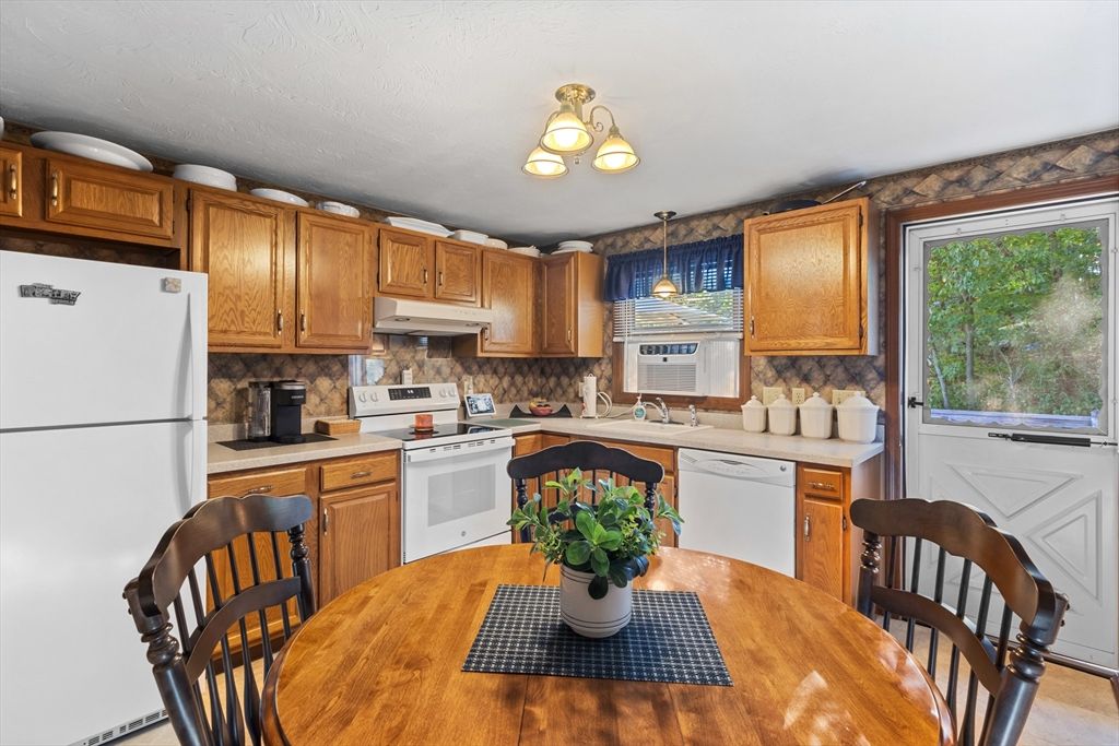 Dining room, Interior, Kitchen