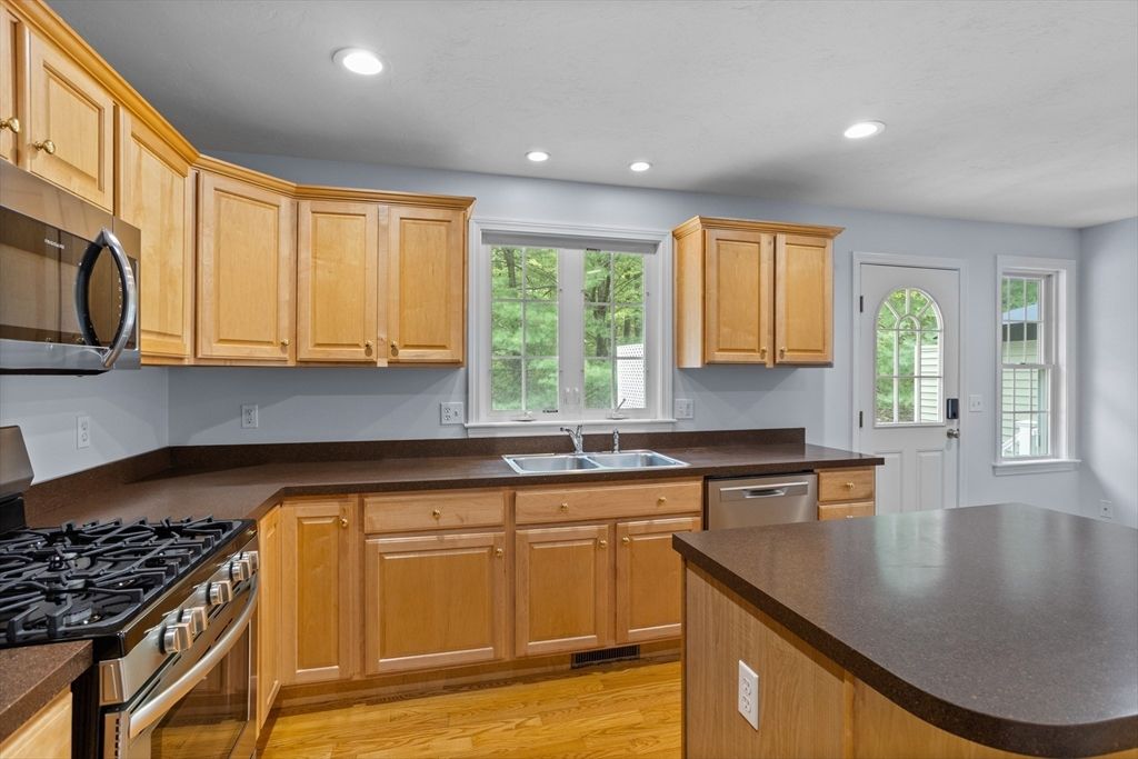 Interior, Kitchen, Recessed Lighting, Wood Texture Flooring