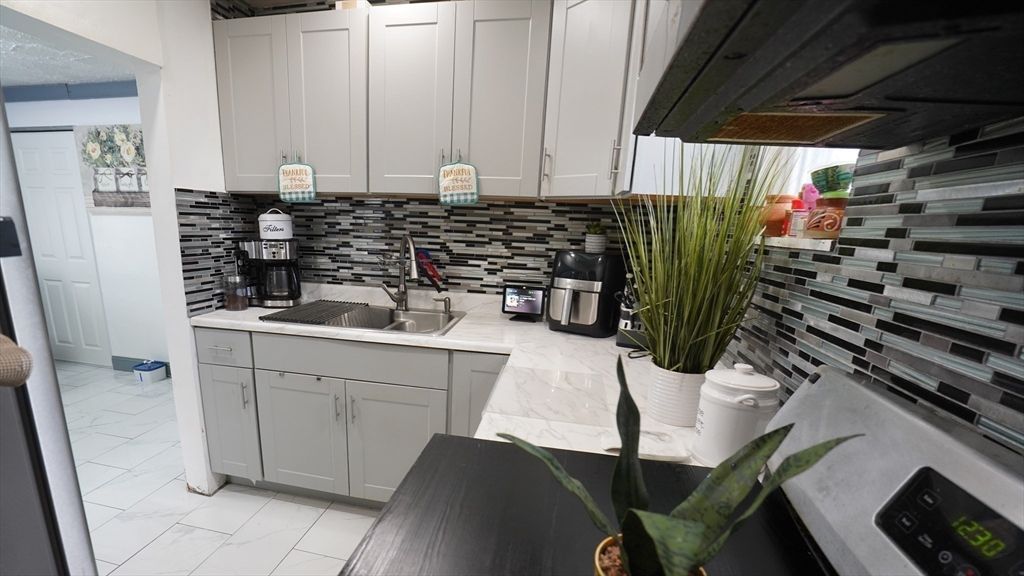 Interior, Kitchen, Marble