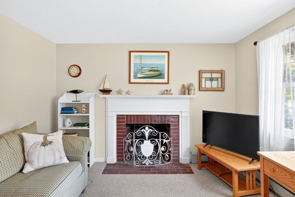 Fireplace, Interior