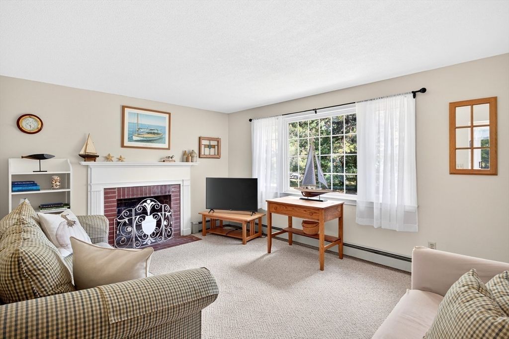 Fireplace, Home Office, Interior, Living room