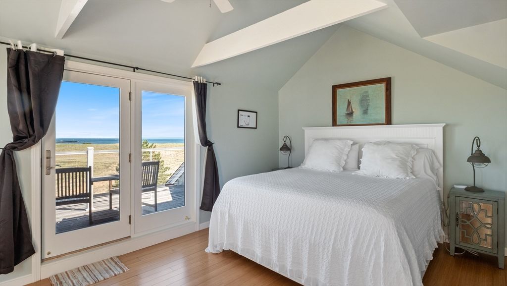 Bedroom, Interior, Water, Wood Texture Flooring