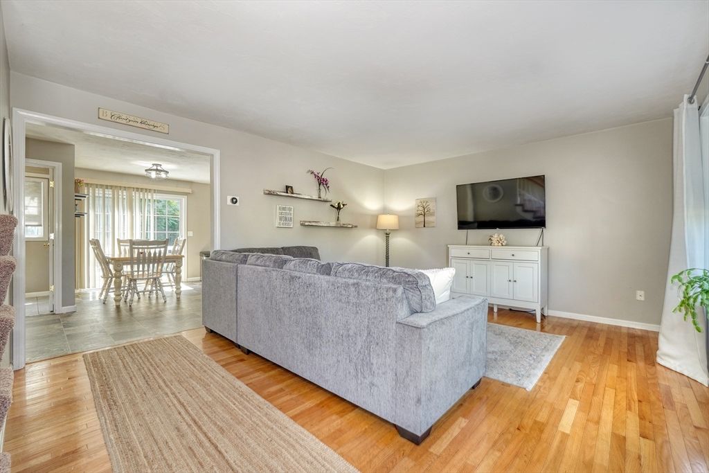 Dining room, Interior, Living room, Wood Texture Flooring
