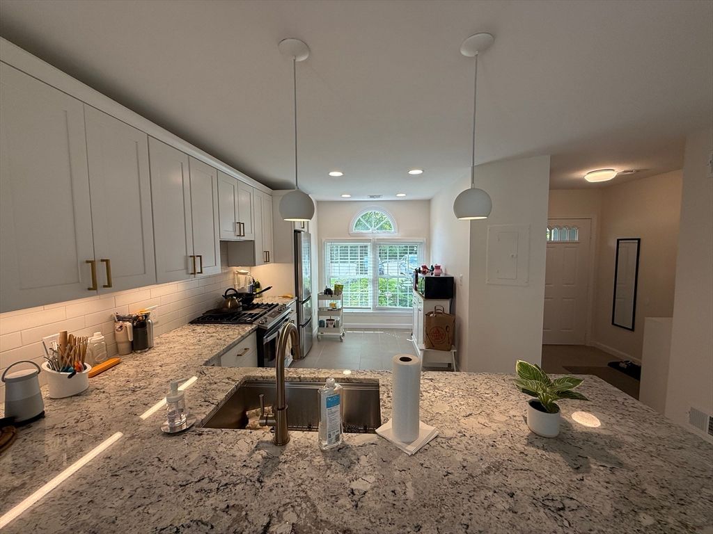 Interior, Kitchen, Pendant Lights, Recessed Lighting