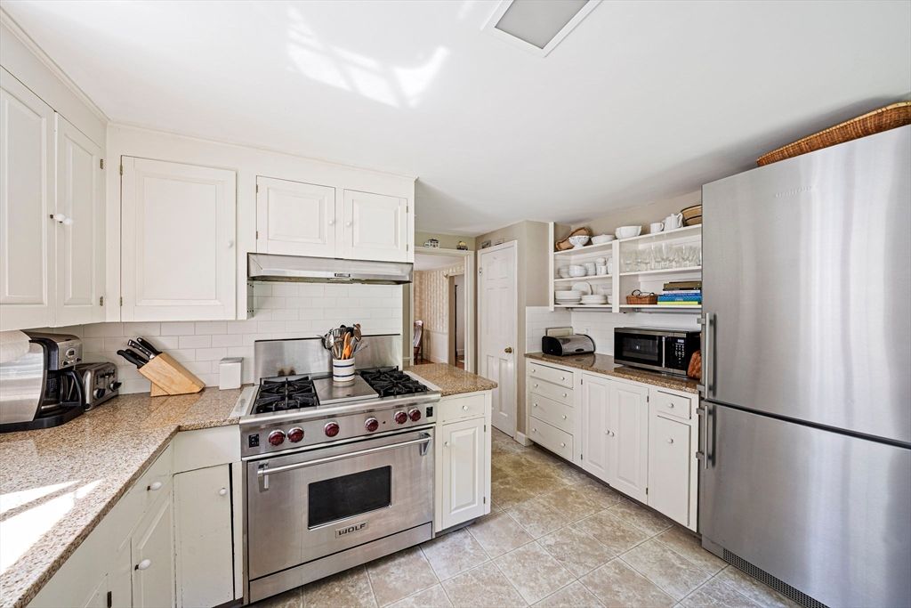 Interior, Kitchen, Stainless Steel Appliances