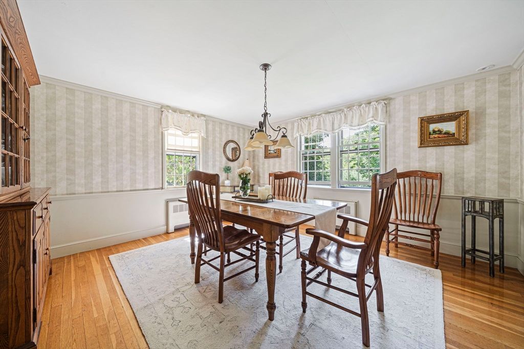 Chandelier, Dining room, Interior, Wood Texture Flooring