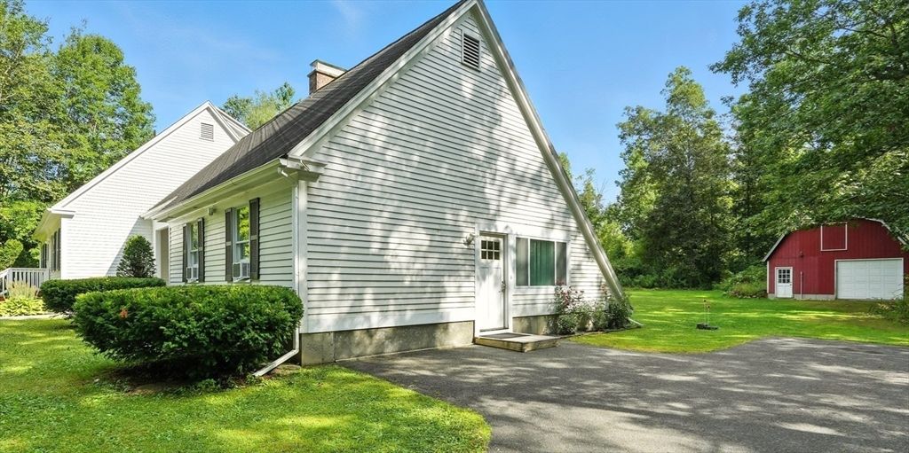 Backyard, Detached Garage, Exterior