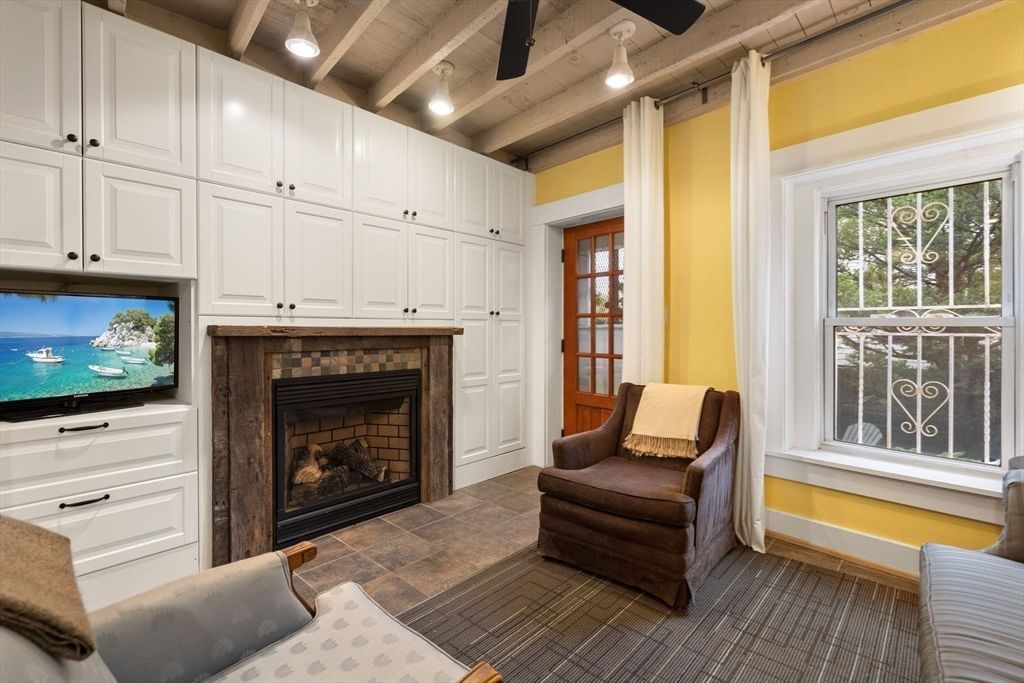 Fireplace, Interior