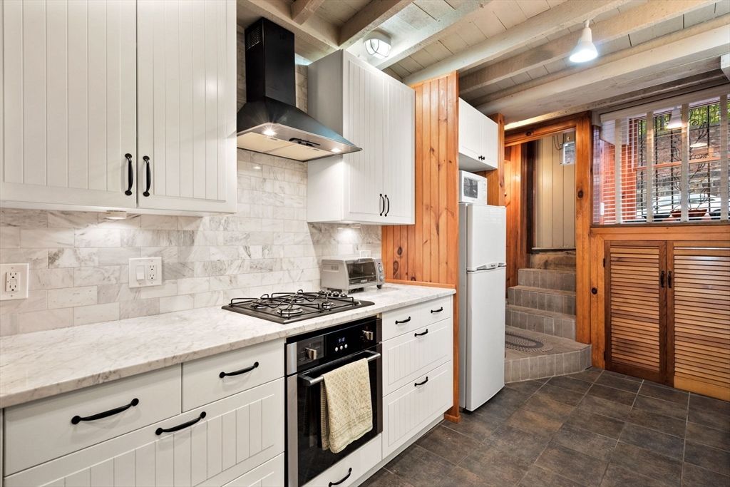 Interior, Kitchen, Wooden Ceilings