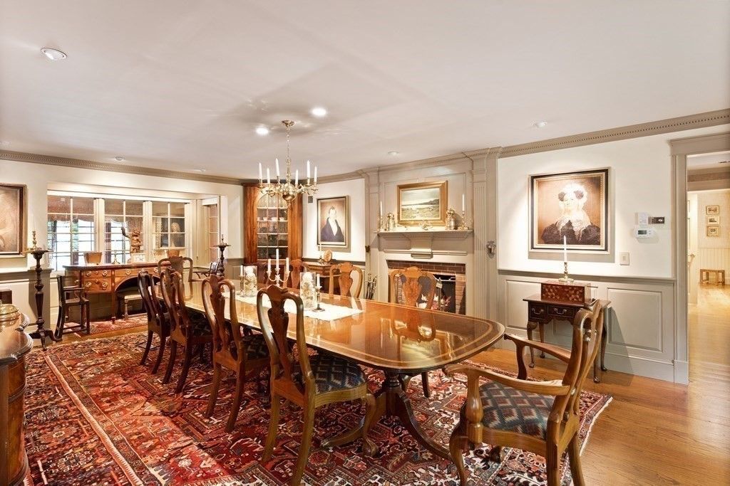 Chandelier, Dining room, Fireplace, Interior, Pendant Lights, Recessed Lighting, Wood Texture Flooring