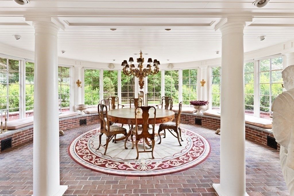 Chandelier, Dining room, Interior, Sun Room