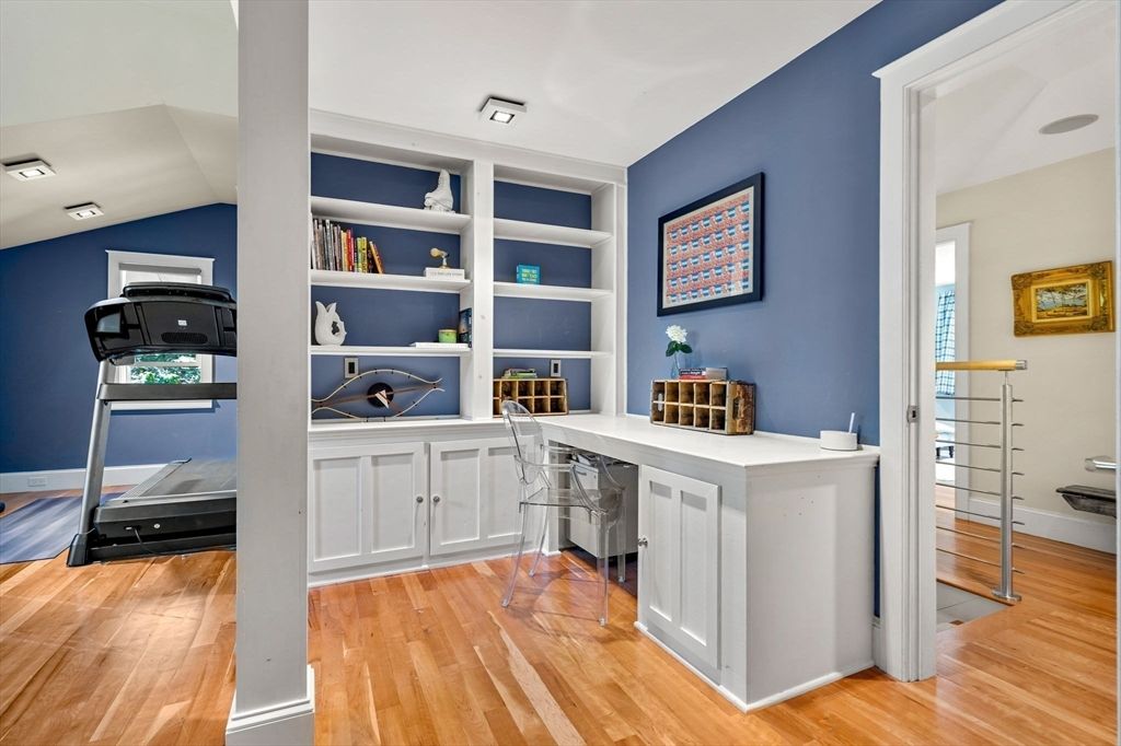 Home Office, Interior, Recessed Lighting, Wood Texture Flooring