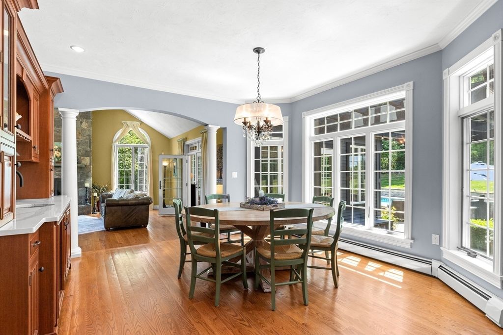 Chandelier, Dining room, Fireplace, Interior, Recessed Lighting, Wood Texture Flooring