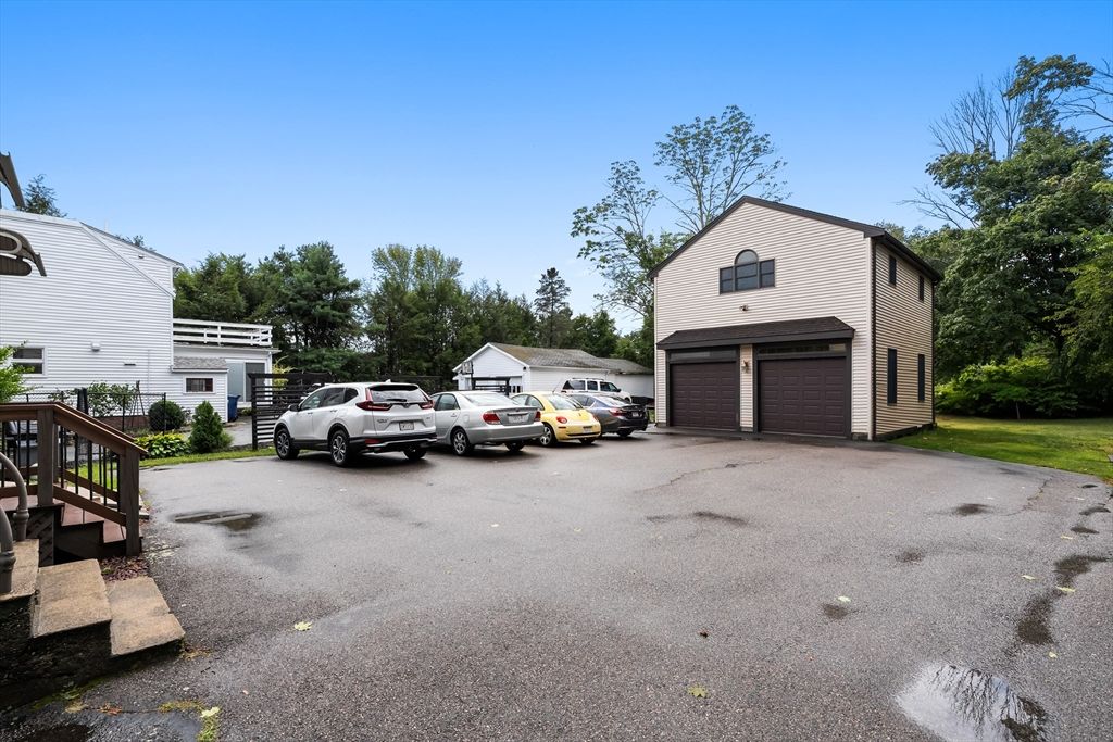 Detached Garage, Exterior