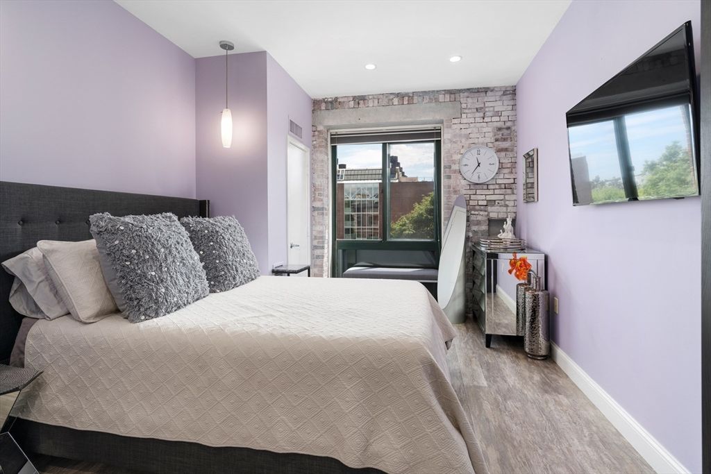 Bedroom, Interior, Pendant Lights, Recessed Lighting, Stone Walls, Wood Texture Flooring