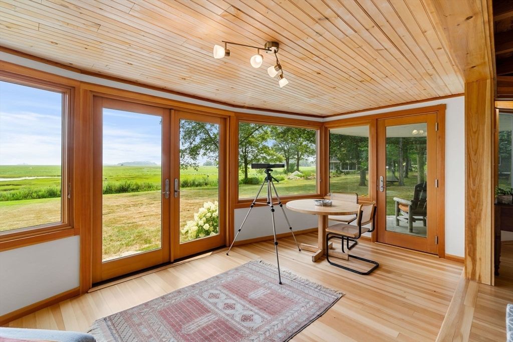 Interior, Sun Room, Wooden Ceilings, Wood Texture Flooring