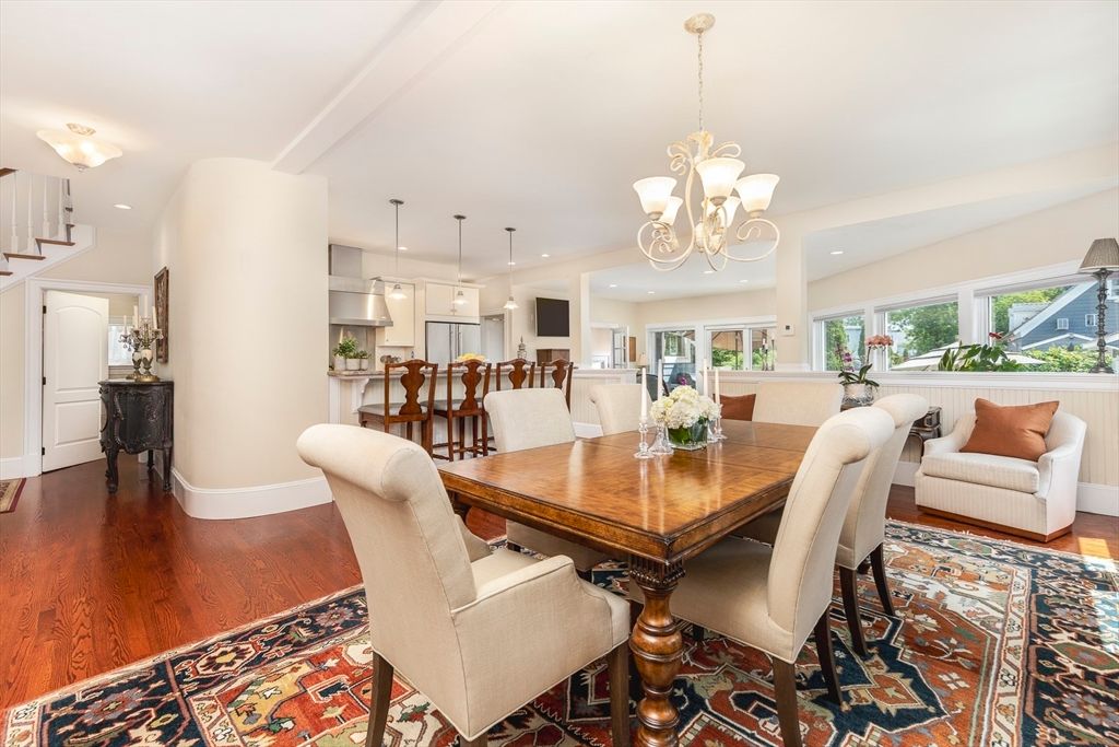 Chandelier, Dining room, Interior, Kitchen, Pendant Lights, Recessed Lighting, Wood Texture Flooring
