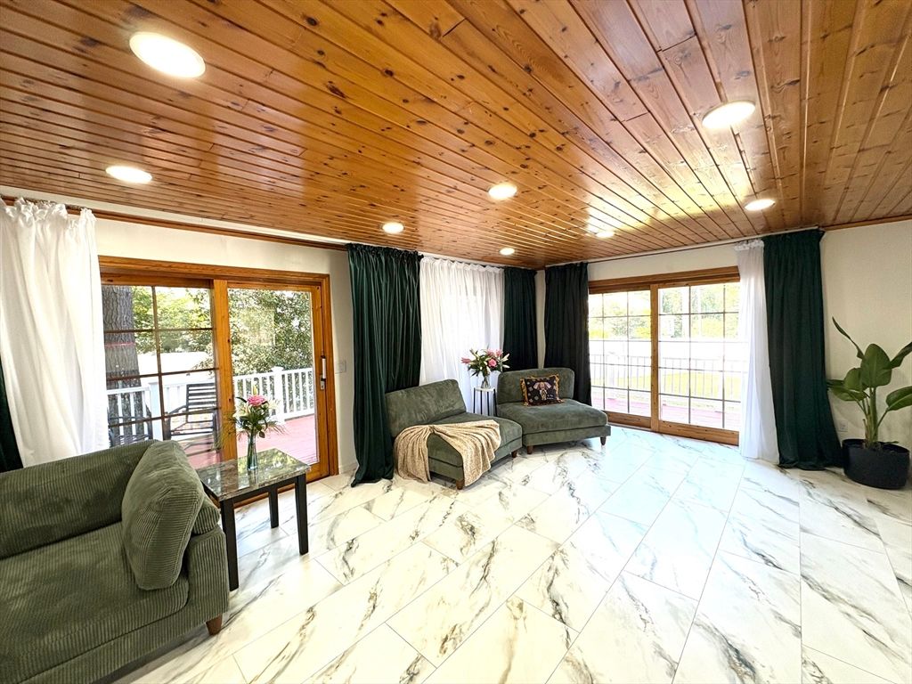 Interior, Marble, Recessed Lighting, Wooden Ceilings