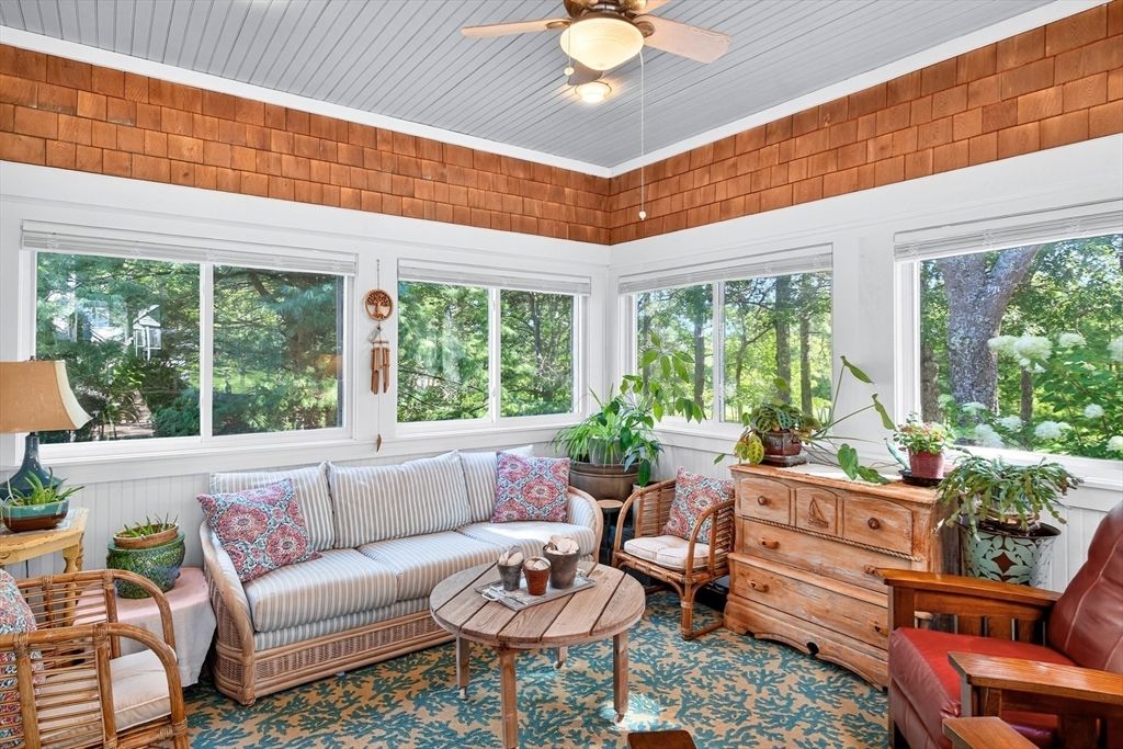 Interior, Living room, Sun Room