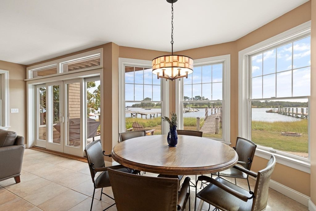Chandelier, Dining room, Interior, Water