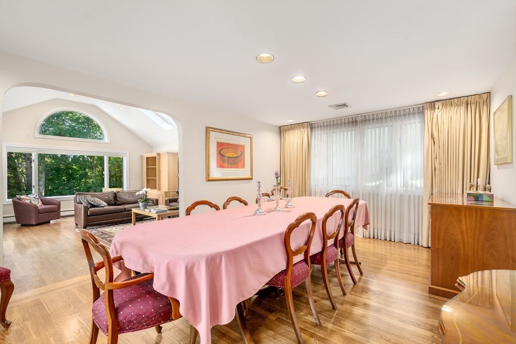 Dining room, Interior, Living room, Recessed Lighting, Wood Texture Flooring