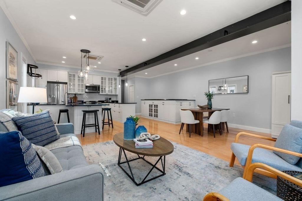 Dining room, Interior, Kitchen, Living room, Pendant Lights, Recessed Lighting, Stainless Steel Appliances, Wood Texture Flooring