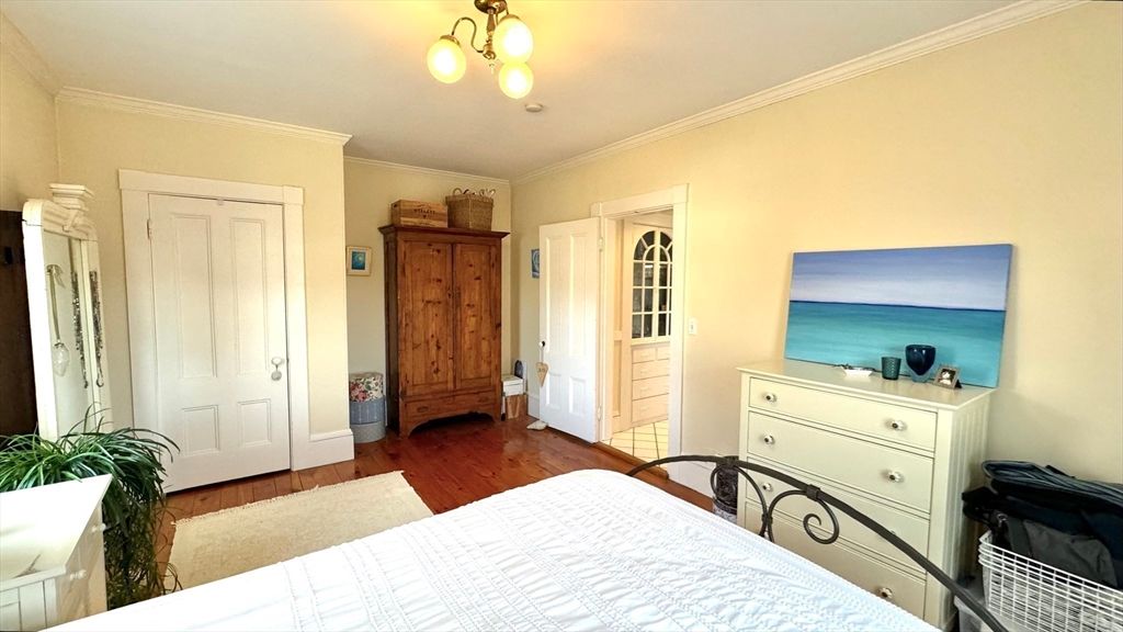 Bedroom, Interior, Water, Wood Texture Flooring