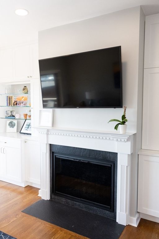Fireplace, Interior, Recessed Lighting, Wood Texture Flooring
