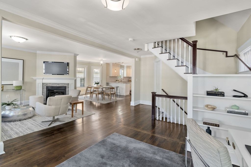Dining room, Fireplace, Interior, Pendant Lights, Wood Texture Flooring