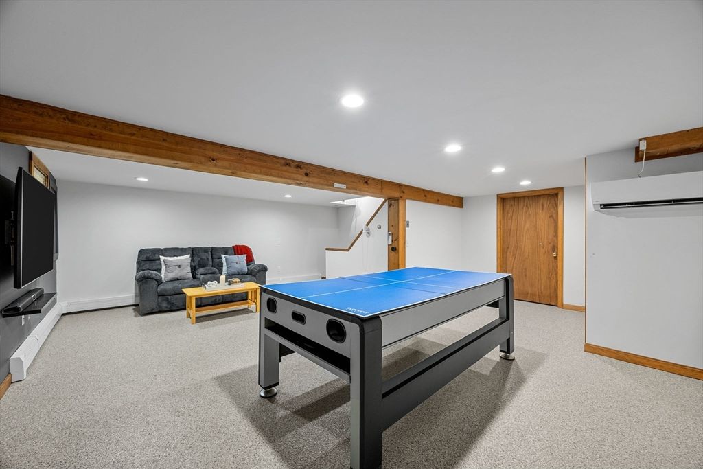 Game Room, Interior, Recessed Lighting, Wooden Beams