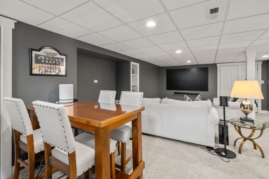 Dining room, Interior, Living room, Recessed Lighting